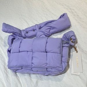 Lilac puffy nylon woven bag
